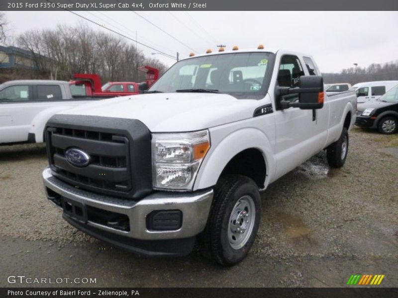 Front 3/4 View of 2015 F350 Super Duty XL Super Cab 4x4
