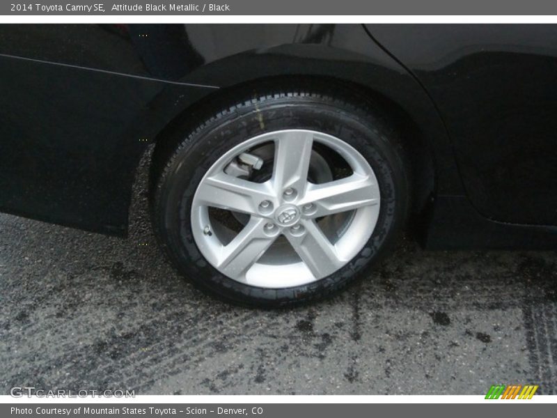 Attitude Black Metallic / Black 2014 Toyota Camry SE