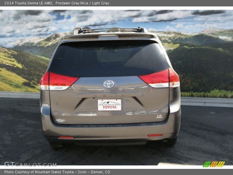 Predawn Gray Mica / Light Gray 2014 Toyota Sienna LE AWD