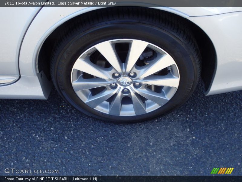 Classic Silver Metallic / Light Gray 2011 Toyota Avalon Limited