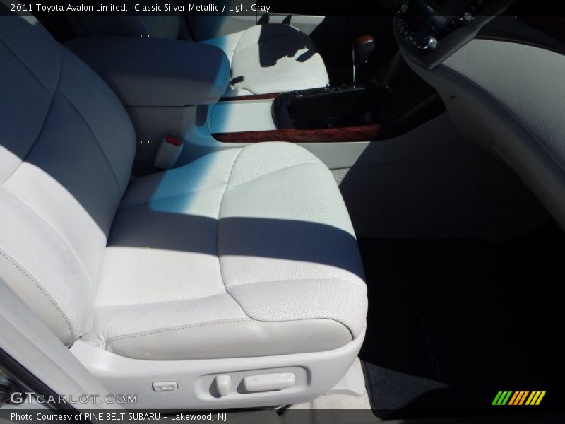 Classic Silver Metallic / Light Gray 2011 Toyota Avalon Limited