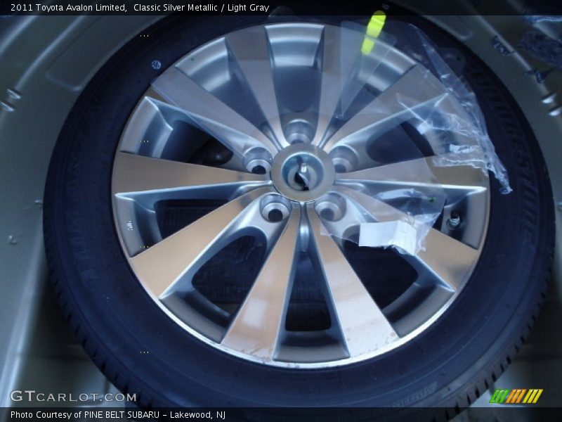 Classic Silver Metallic / Light Gray 2011 Toyota Avalon Limited