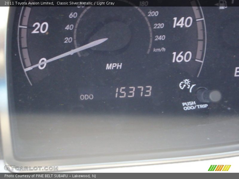 Classic Silver Metallic / Light Gray 2011 Toyota Avalon Limited