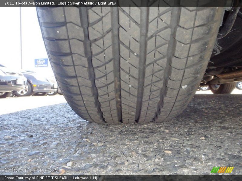 Classic Silver Metallic / Light Gray 2011 Toyota Avalon Limited