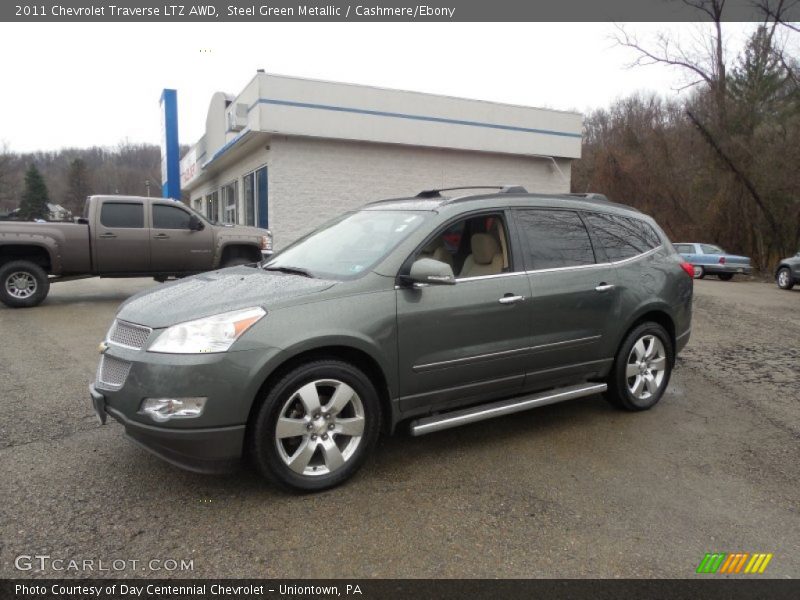 Front 3/4 View of 2011 Traverse LTZ AWD