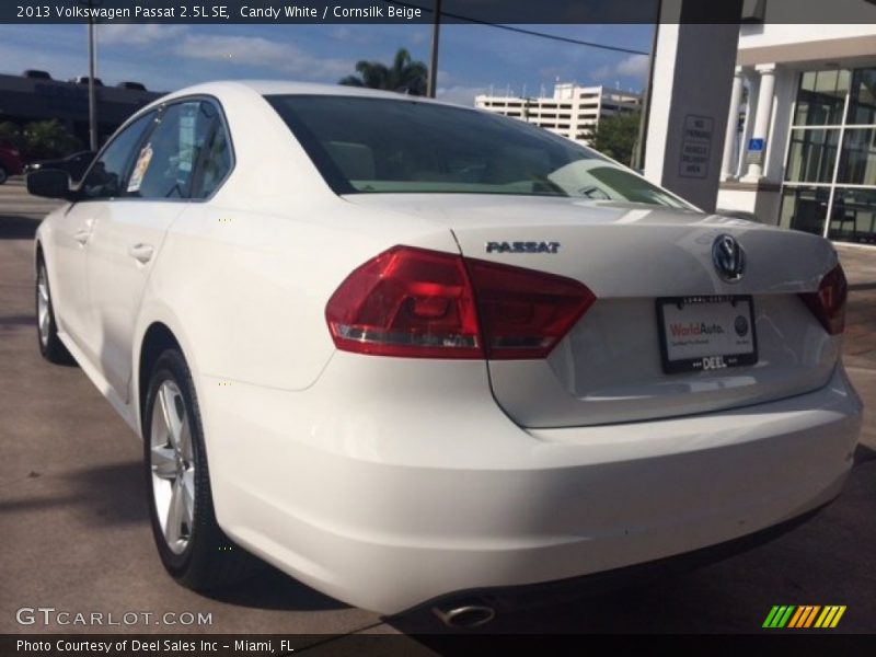 Candy White / Cornsilk Beige 2013 Volkswagen Passat 2.5L SE