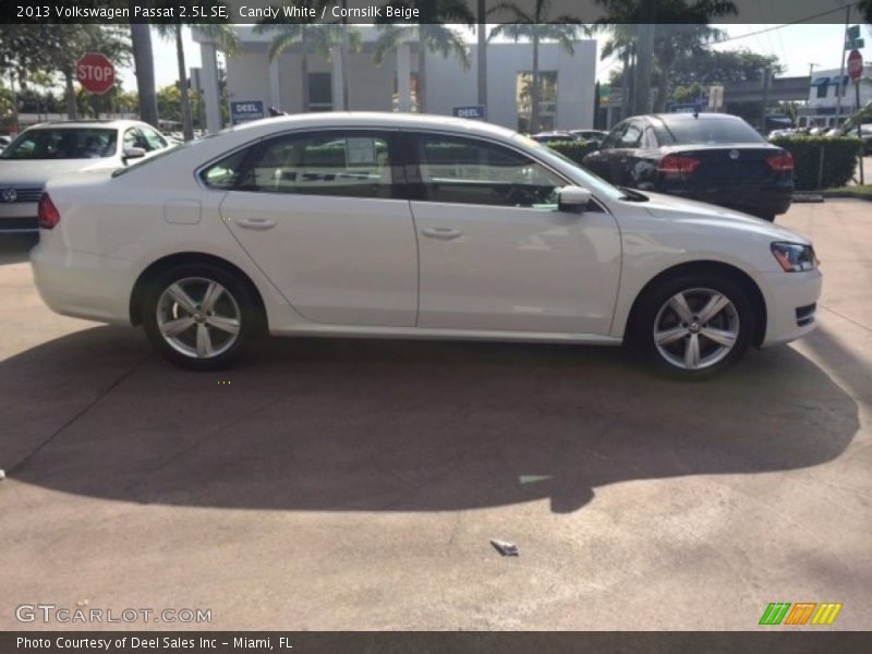 Candy White / Cornsilk Beige 2013 Volkswagen Passat 2.5L SE