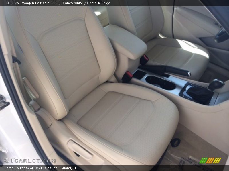 Candy White / Cornsilk Beige 2013 Volkswagen Passat 2.5L SE