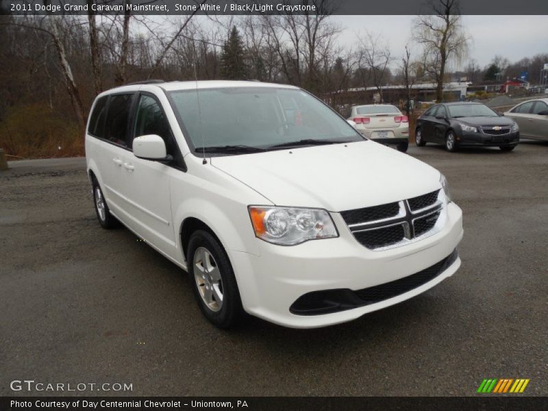 Stone White / Black/Light Graystone 2011 Dodge Grand Caravan Mainstreet