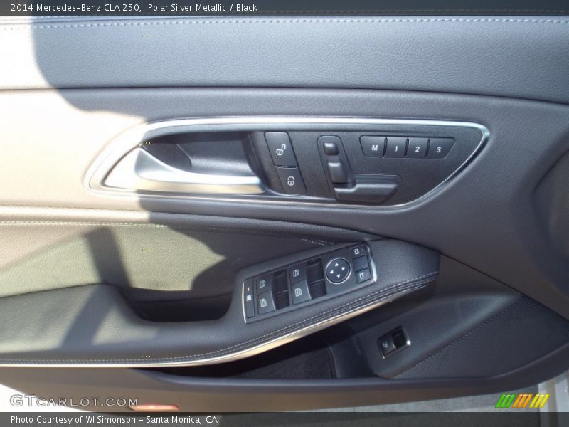 Polar Silver Metallic / Black 2014 Mercedes-Benz CLA 250