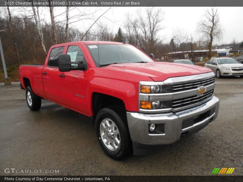 Front 3/4 View of 2015 Silverado 3500HD LT Crew Cab 4x4