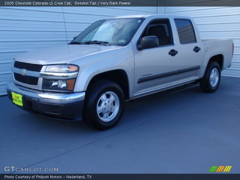 Doeskin Tan / Very Dark Pewter 2005 Chevrolet Colorado LS Crew Cab