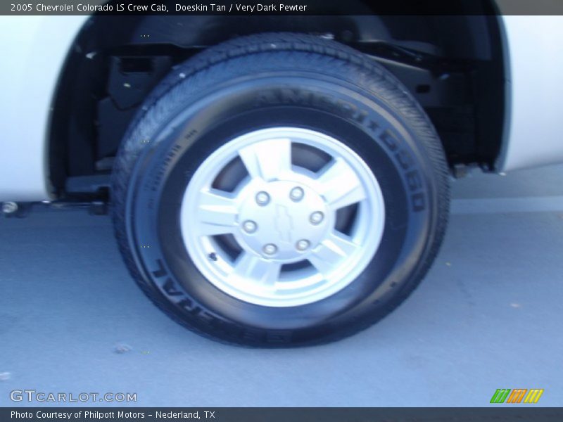 Doeskin Tan / Very Dark Pewter 2005 Chevrolet Colorado LS Crew Cab