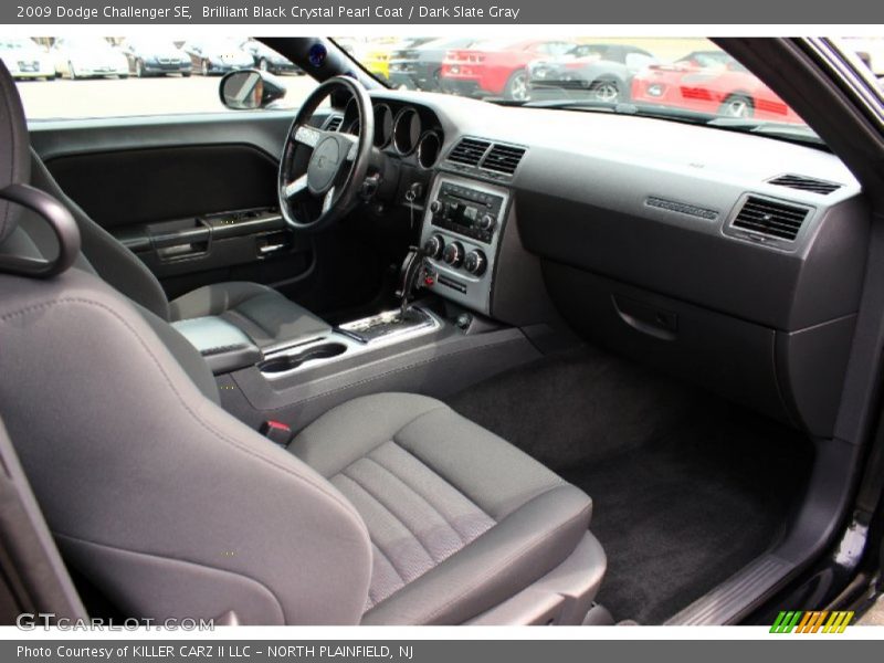 Brilliant Black Crystal Pearl Coat / Dark Slate Gray 2009 Dodge Challenger SE