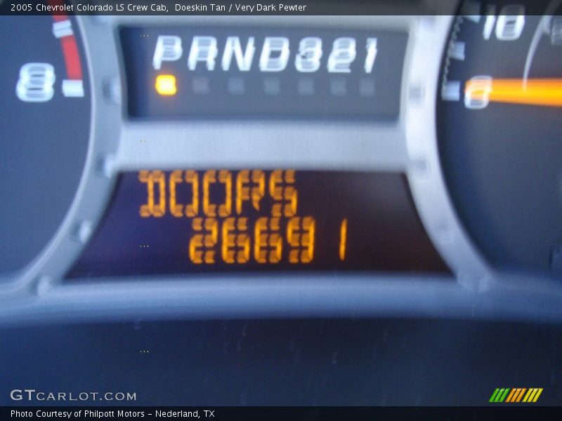 Doeskin Tan / Very Dark Pewter 2005 Chevrolet Colorado LS Crew Cab