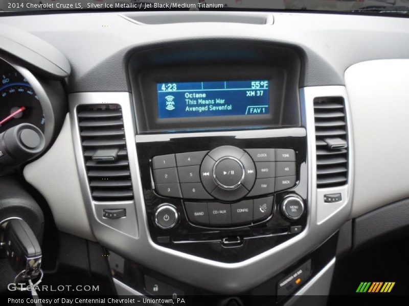 Silver Ice Metallic / Jet Black/Medium Titanium 2014 Chevrolet Cruze LS