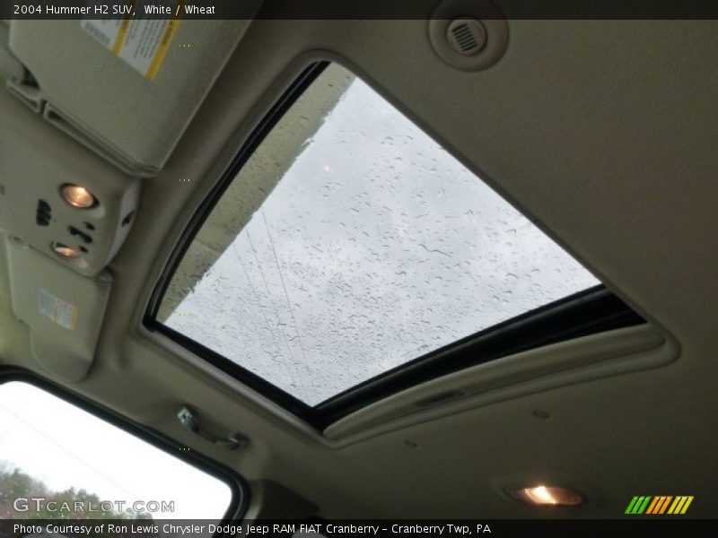 White / Wheat 2004 Hummer H2 SUV