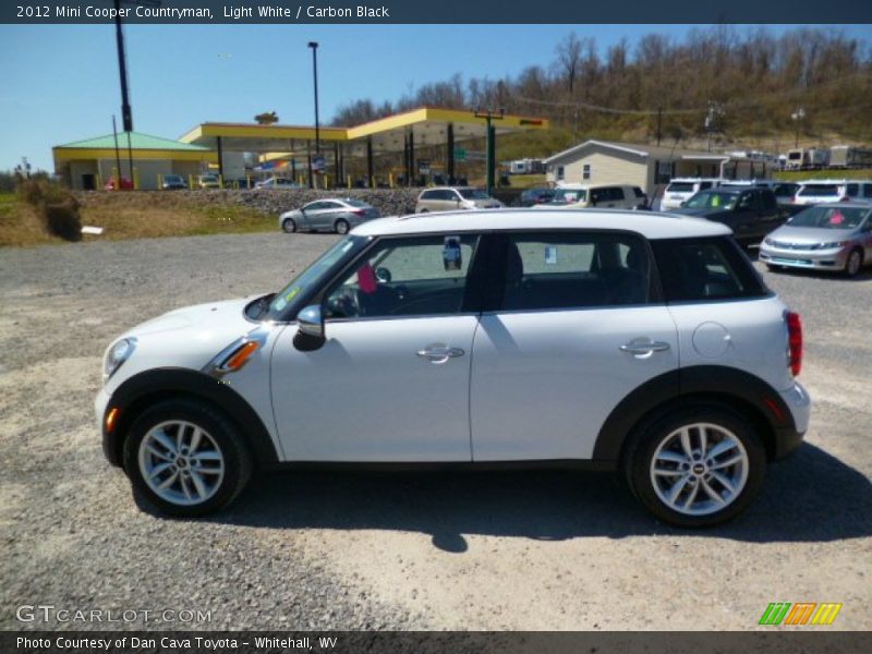 Light White / Carbon Black 2012 Mini Cooper Countryman