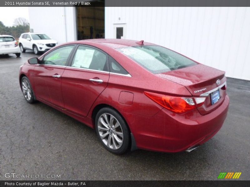 Venetian Red / Black 2011 Hyundai Sonata SE