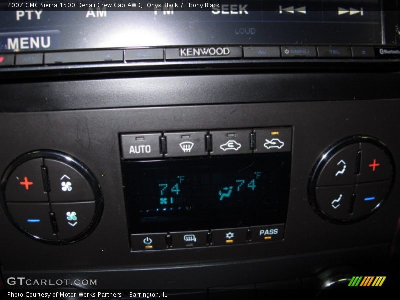 Onyx Black / Ebony Black 2007 GMC Sierra 1500 Denali Crew Cab 4WD