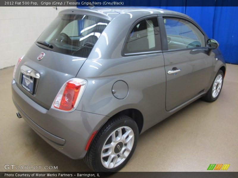 Grigio (Grey) / Tessuto Grigio/Nero (Grey/Black) 2012 Fiat 500 Pop