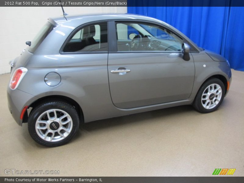 Grigio (Grey) / Tessuto Grigio/Nero (Grey/Black) 2012 Fiat 500 Pop