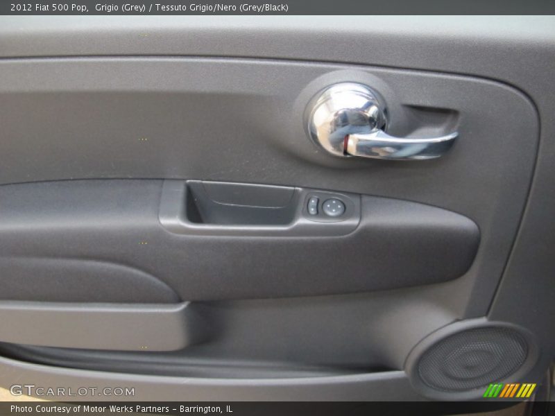 Grigio (Grey) / Tessuto Grigio/Nero (Grey/Black) 2012 Fiat 500 Pop
