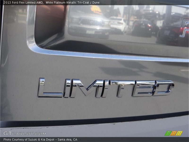 White Platinum Metallic Tri-Coat / Dune 2013 Ford Flex Limited AWD