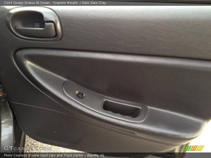Graphite Metallic / Dark Slate Gray 2004 Dodge Stratus SE Sedan