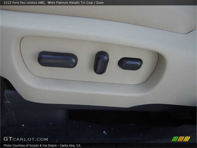 White Platinum Metallic Tri-Coat / Dune 2013 Ford Flex Limited AWD