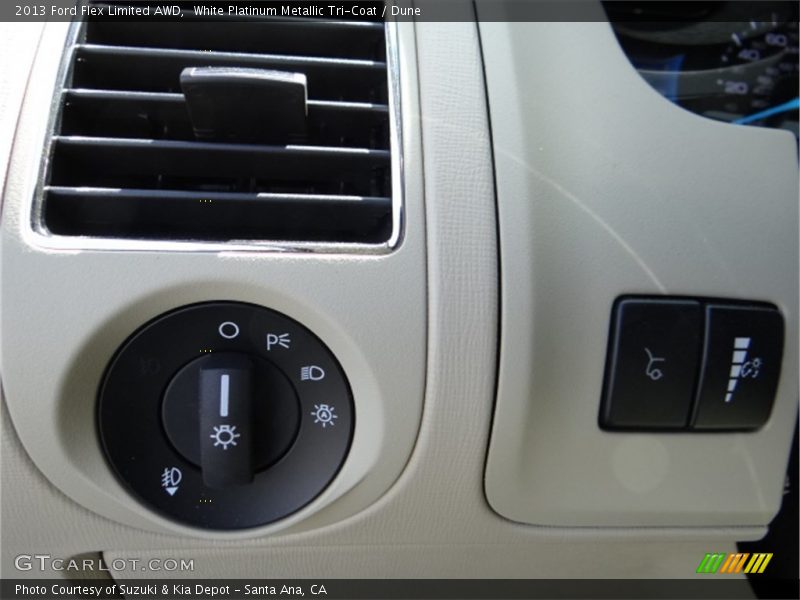 White Platinum Metallic Tri-Coat / Dune 2013 Ford Flex Limited AWD
