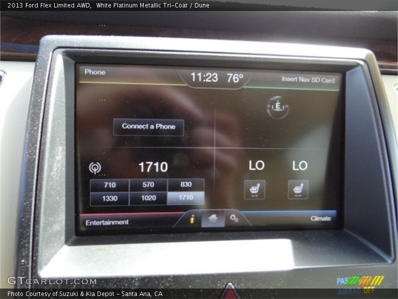 White Platinum Metallic Tri-Coat / Dune 2013 Ford Flex Limited AWD