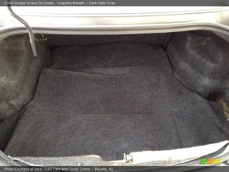 Graphite Metallic / Dark Slate Gray 2004 Dodge Stratus SE Sedan