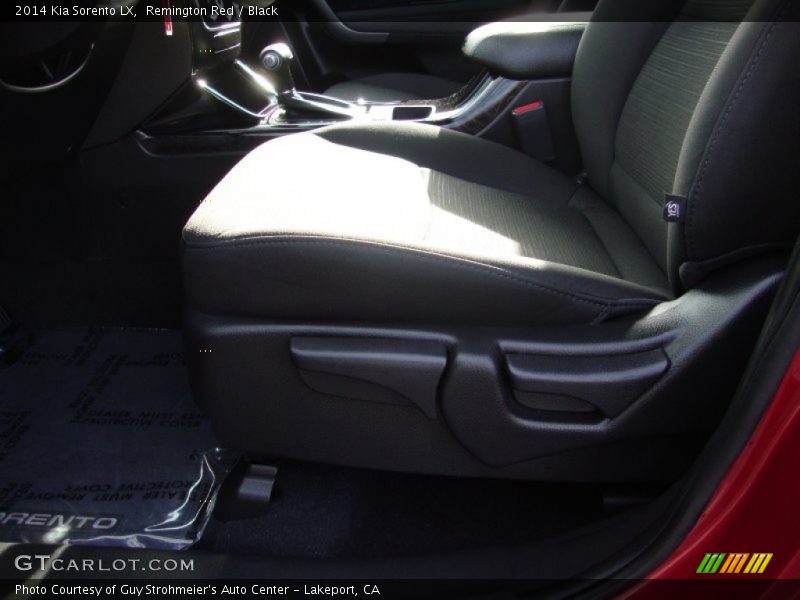 Remington Red / Black 2014 Kia Sorento LX