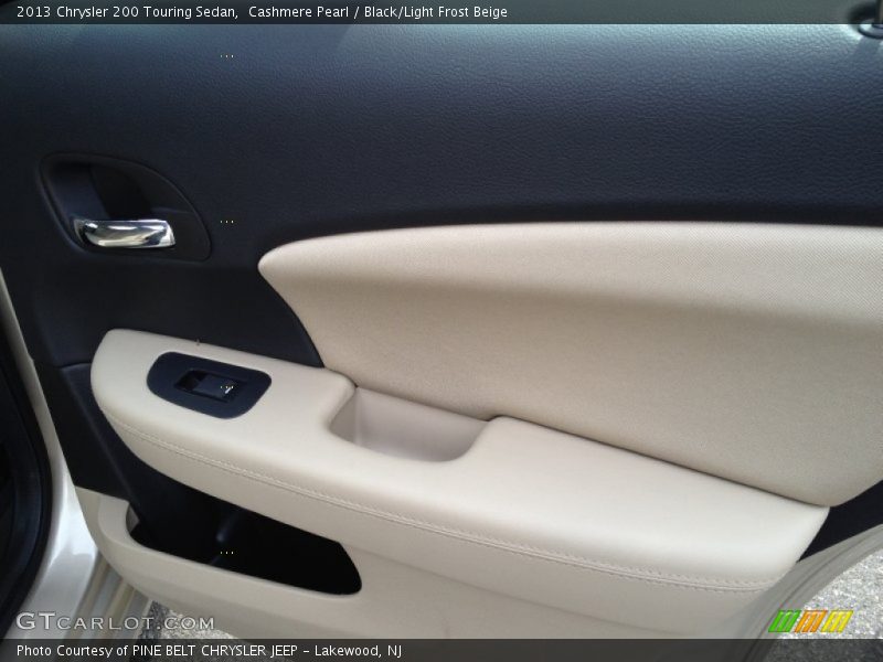 Cashmere Pearl / Black/Light Frost Beige 2013 Chrysler 200 Touring Sedan
