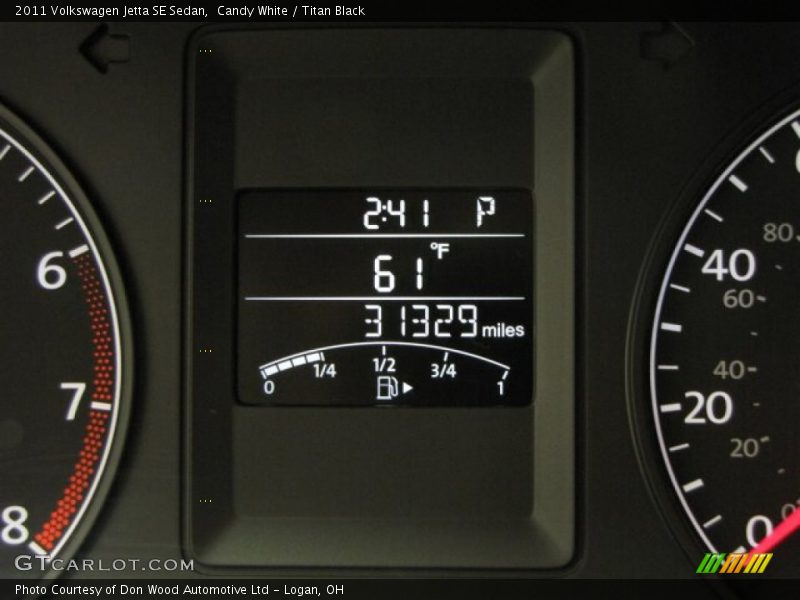 Candy White / Titan Black 2011 Volkswagen Jetta SE Sedan