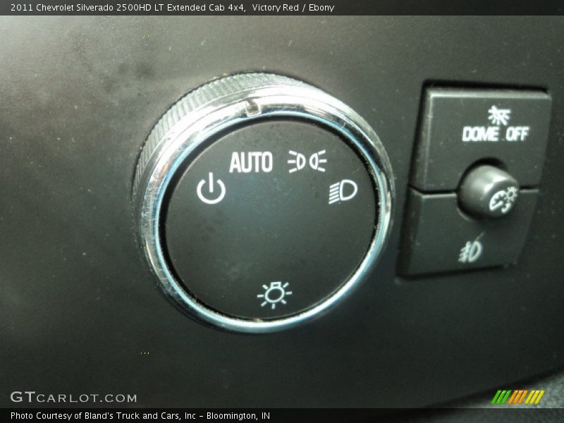 Victory Red / Ebony 2011 Chevrolet Silverado 2500HD LT Extended Cab 4x4