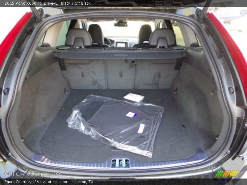  2015 XC60 T5 Drive-E Trunk