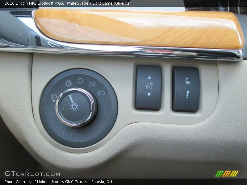 White Suede / Light Camel/Olive Ash 2010 Lincoln MKS EcoBoost AWD
