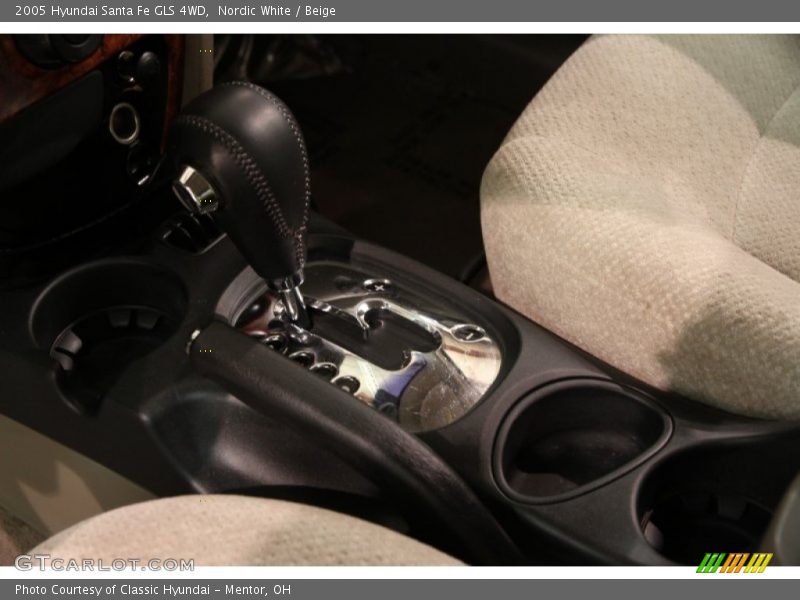 Nordic White / Beige 2005 Hyundai Santa Fe GLS 4WD