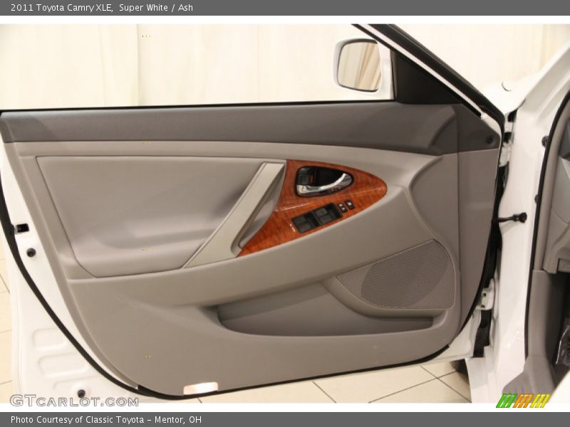 Door Panel of 2011 Camry XLE