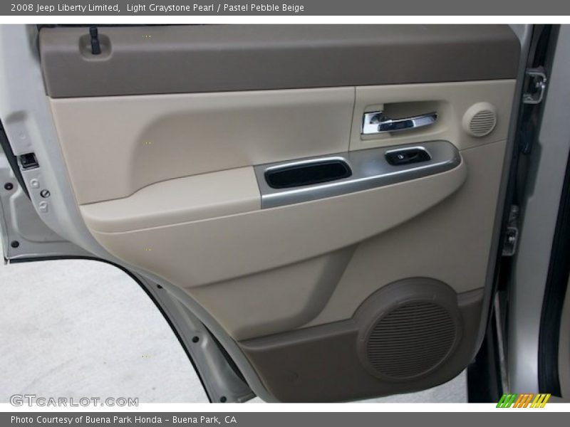 Light Graystone Pearl / Pastel Pebble Beige 2008 Jeep Liberty Limited