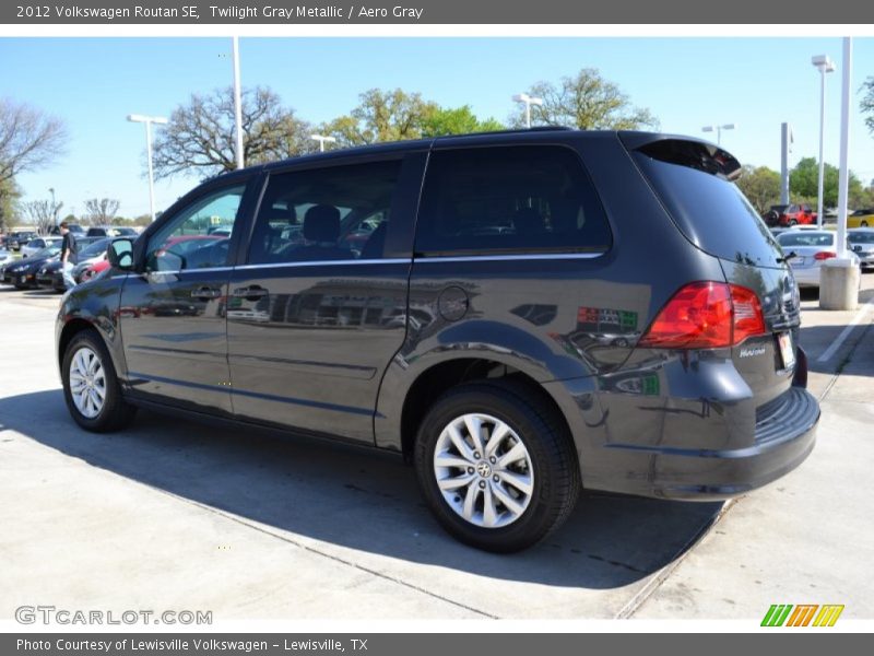 Twilight Gray Metallic / Aero Gray 2012 Volkswagen Routan SE