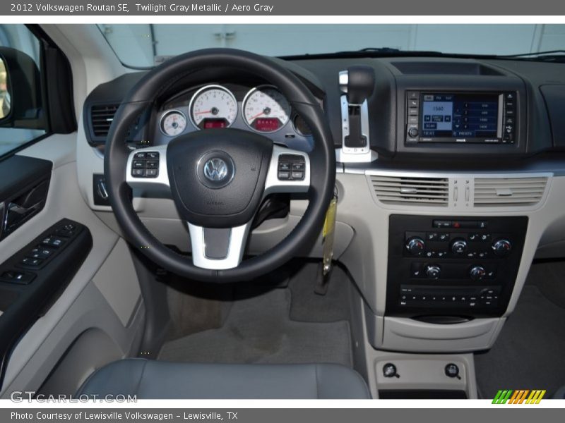 Twilight Gray Metallic / Aero Gray 2012 Volkswagen Routan SE