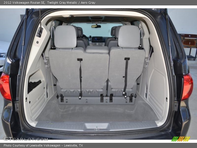 Twilight Gray Metallic / Aero Gray 2012 Volkswagen Routan SE