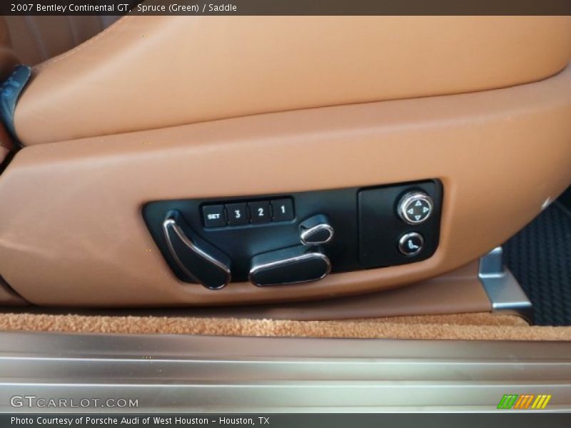 Controls of 2007 Continental GT 