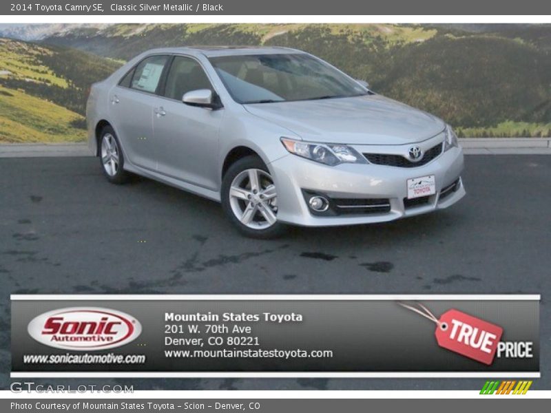 Classic Silver Metallic / Black 2014 Toyota Camry SE