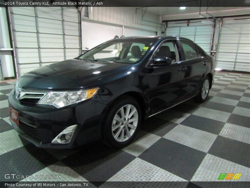 Attitude Black Metallic / Ash 2014 Toyota Camry XLE