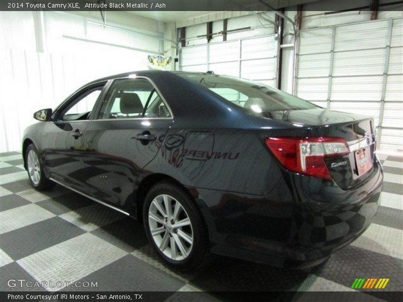 Attitude Black Metallic / Ash 2014 Toyota Camry XLE