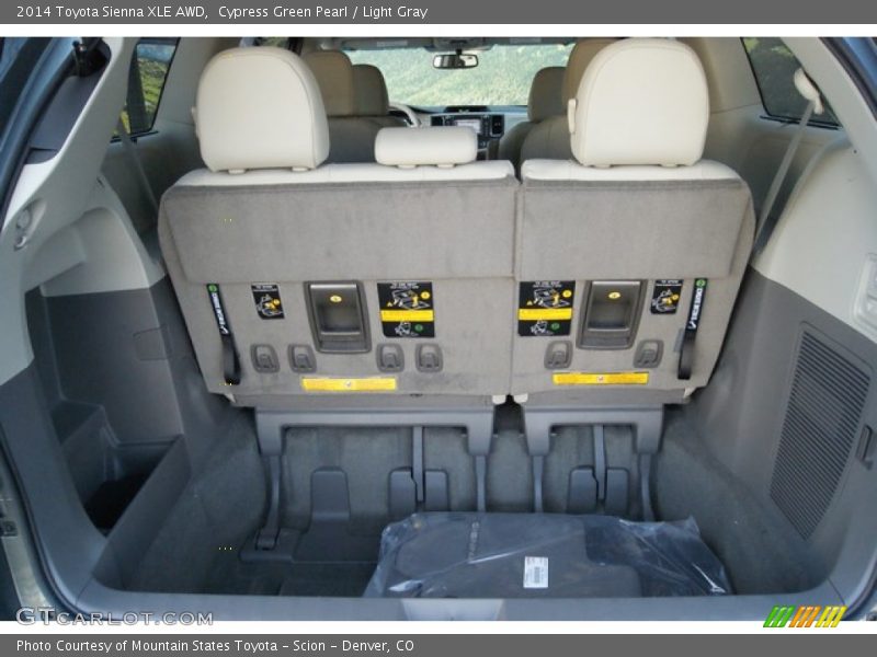 Cypress Green Pearl / Light Gray 2014 Toyota Sienna XLE AWD